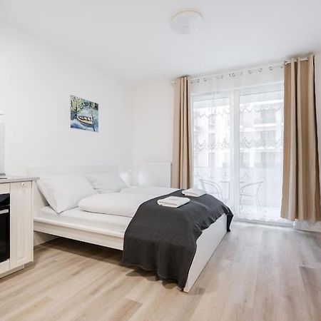 Oaks Studio With Balcony Budapeste Exterior foto
