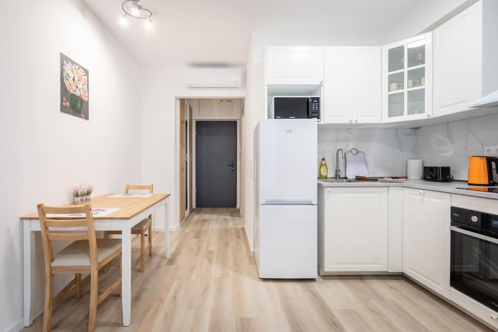 Oaks Studio With Balcony Budapeste Exterior foto